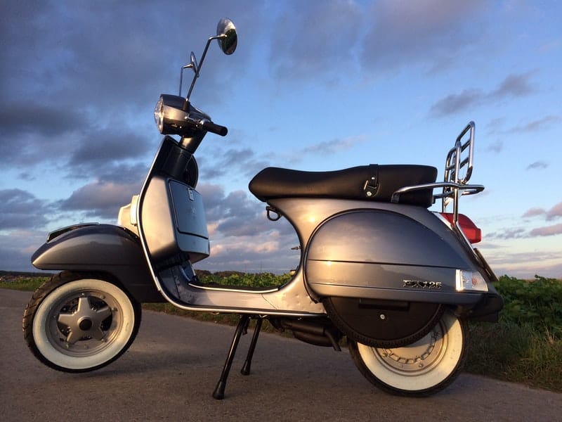 vespa scooter bike